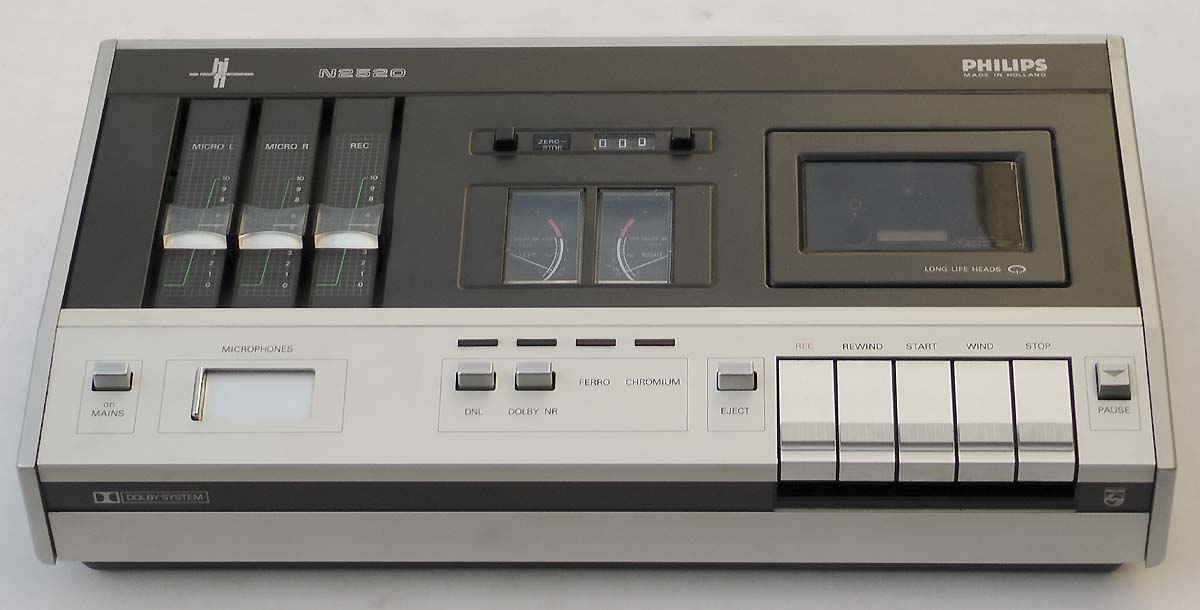 Philips N2520 hifi stereo cassette recorder jaren 70